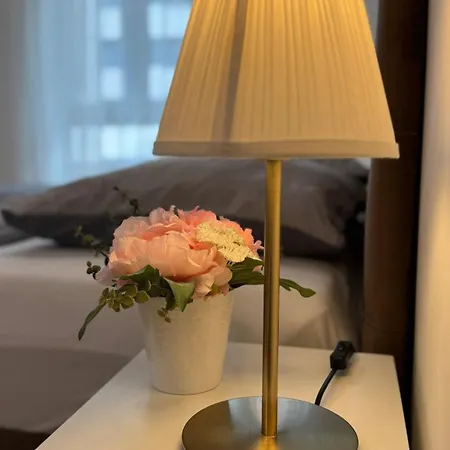 Apartamento Prestige - Next To Ice Arena, Private Parking *