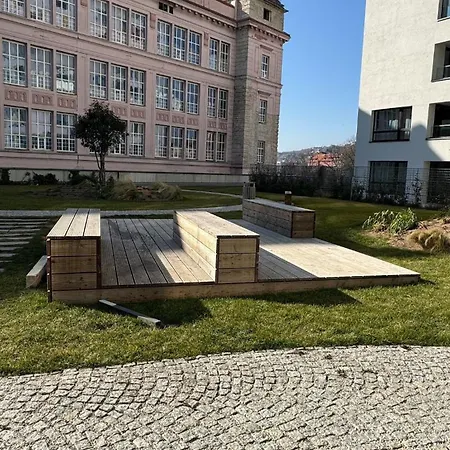 Apartment Prestige - Next To Ice Arena, Private Parking Bratislava