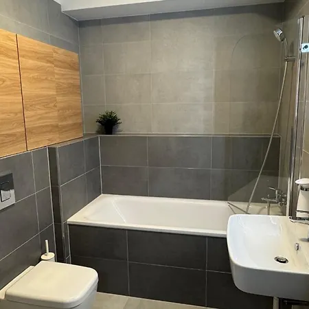 Apartamento Prestige - Next To Ice Arena, Private Parking *