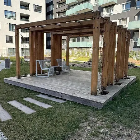 Prestige - Next To Ice Arena, Private Parking Apartment Bratislava