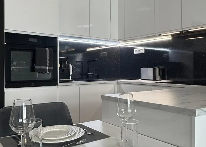 Prestige - Next To Ice Arena, Private Parking * Bratislava