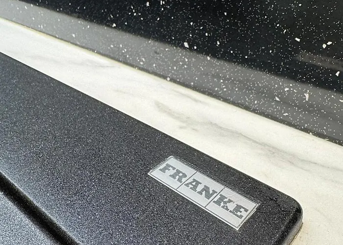 アパート Prestige - Next To Ice Arena, Private Parking ブラチスラヴァ