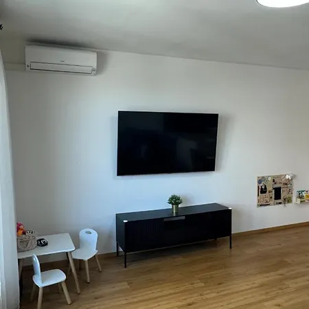 דירה Prestige - Next To Ice Arena, Private Parking *